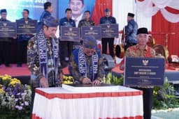 Mendikdasmen Resmikan Revitalisasi Sekolah di Lamongan untuk Cetak Generasi Unggul